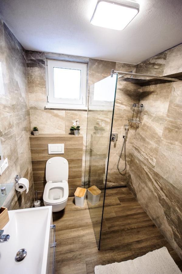 Milan&Eva Apartment Svaty Jur Luaran gambar