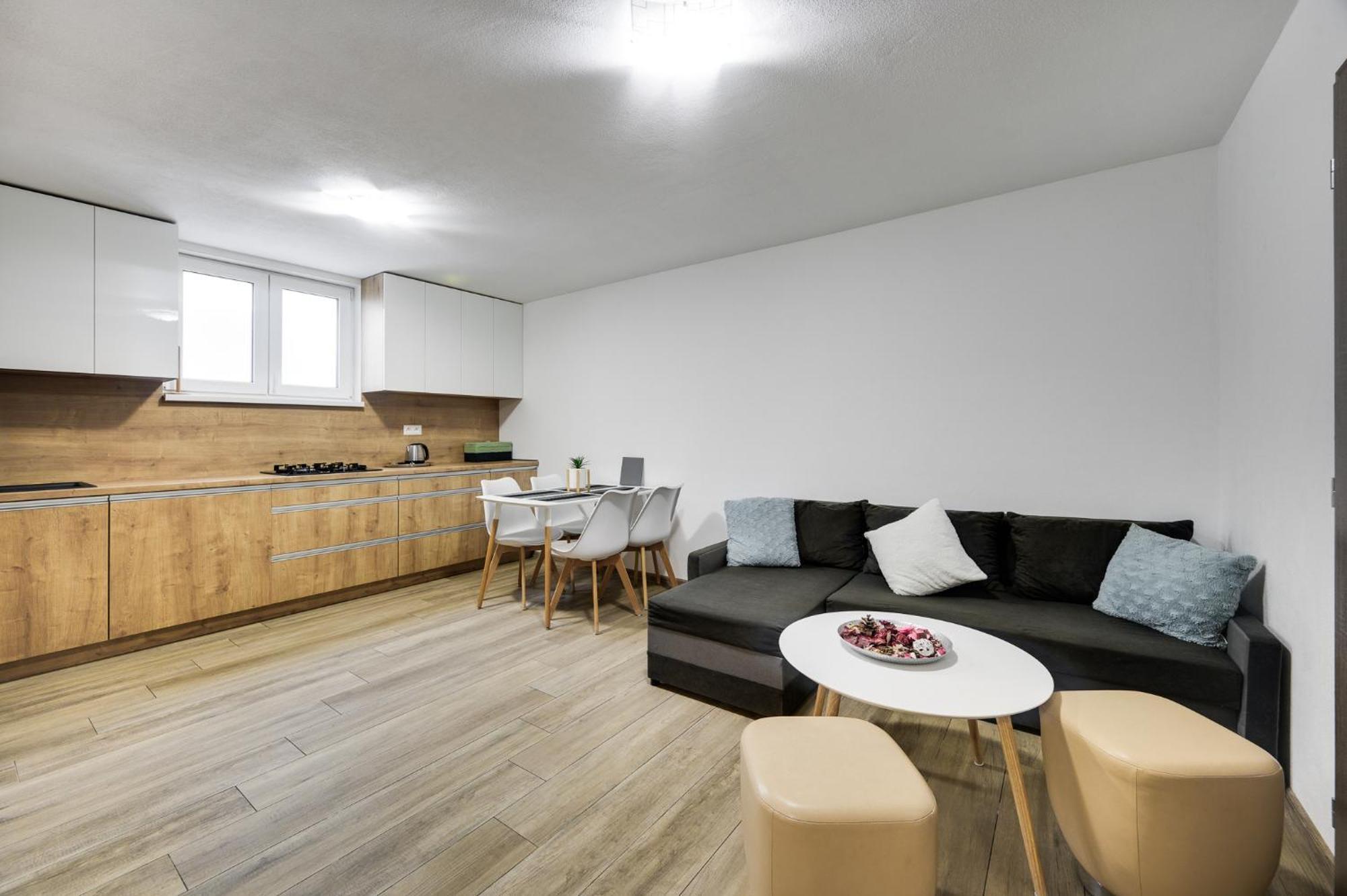 Milan&Eva Apartment Svaty Jur Luaran gambar